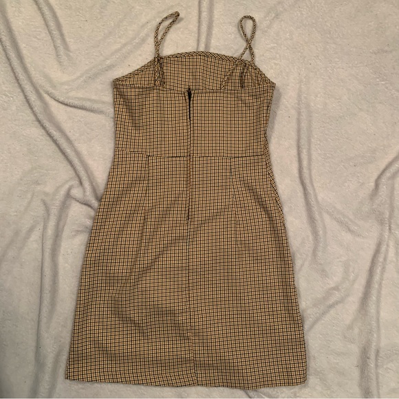 👗 Yellow Tartan Mini Dress - Picture 2 of 3